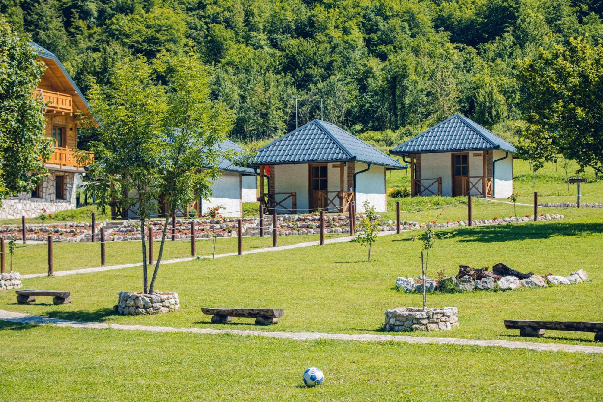 Outdoor Resort Tarasport Foca Exterior foto